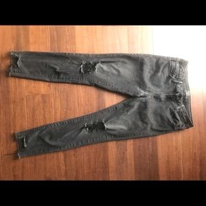 Just Black distressed jeans size 28